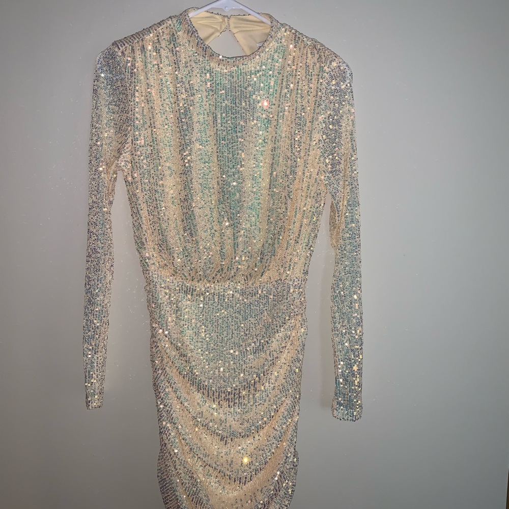 FASHION INFLUX CREAM SEQUIN OPEN BACK MINI DRESS - Picture 6 of 6